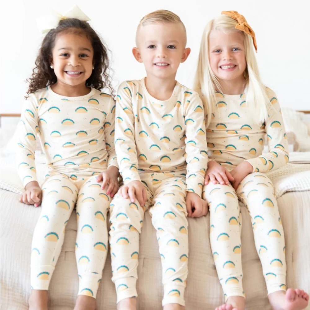 Cozy’s Taco Long Sleeve Set 3T NWT